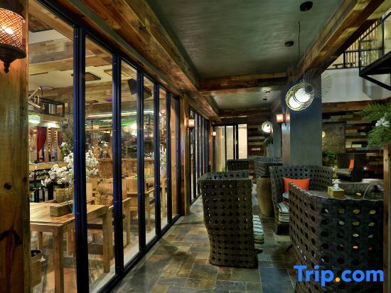 Цзясинь: Jiuqi Wuzhen Anxiang Courtyard Boutique Hotel