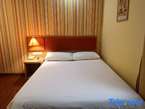 Шанхай: Home Inn (Shanghai Pudong Xinchang Industrial Park Tanzhi Town)