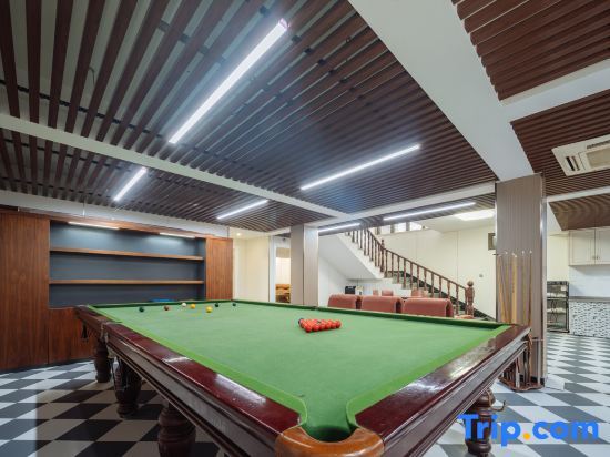 Шанхай: Floral Hotel·  Xiangshe Homestay (Shanghai International Tourism Resort Store)