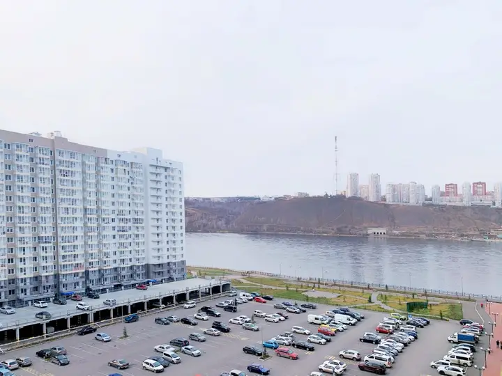 Красноярск: Династия на улице Лесников 25