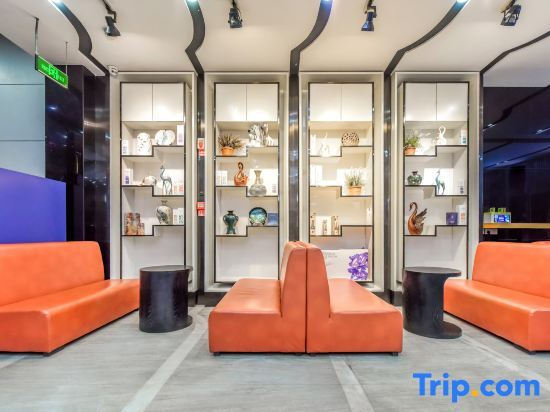 Лучжоу: Lavande Hotel Luzhou Jiale Century City