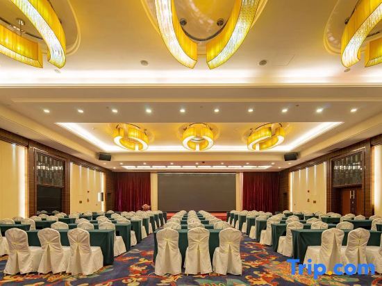 Фошань: Wyndham Foshan Weijing Hotel (Sanshui Wanda Plaza)