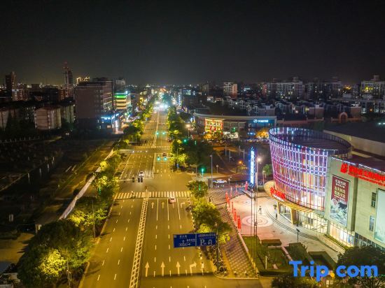 Шанхай: Rest Hotel (Shanghai Jinshan Bailian Shopping Center)
