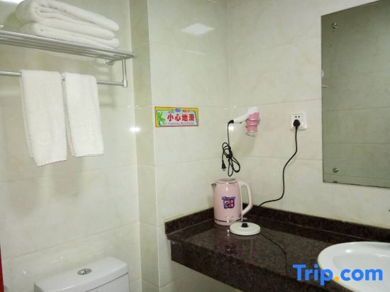 Шанхай: Fangshun Hostel Chongming