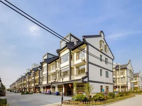 Цзясинь: Wuzhen Never Left the Homestay