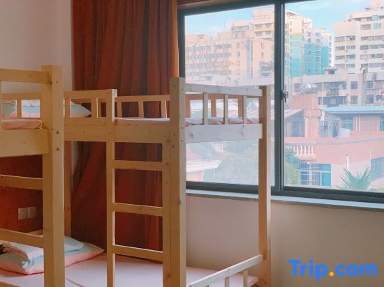 Хайкоу: Haikou 13 March swimming pool b&B