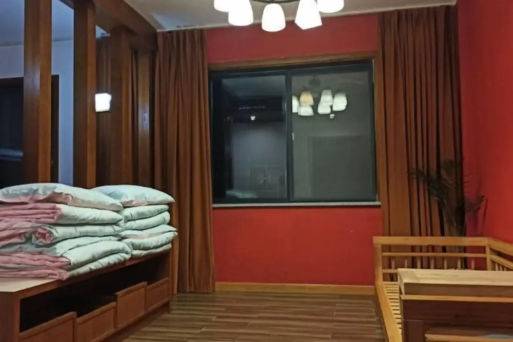 Хайкоу: Haikou 13 March swimming pool b&B