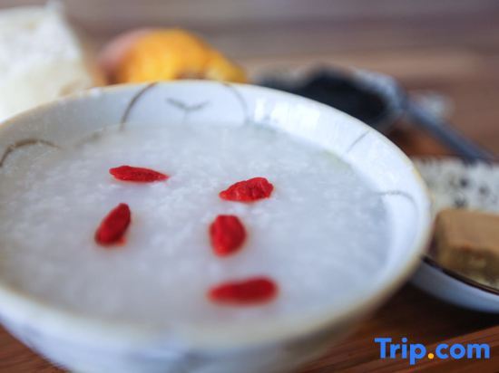 Ханчжоу: Nianting NiTi Yanqi Tea Garden·270° Chashan Viewing Holiday Meisu (West Lake Lingyin Temple Branch)