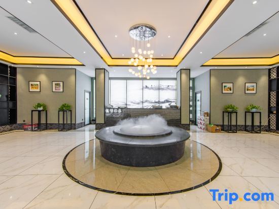 Longsheng: Longji Longbao Zhuangjia Hotel