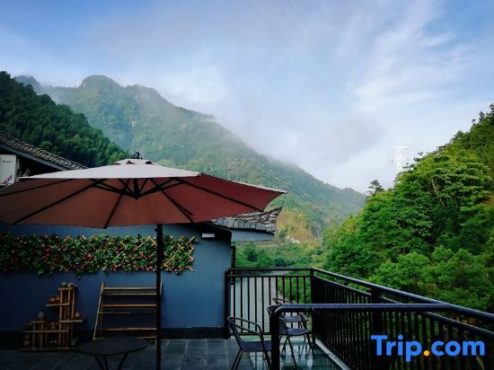 Longsheng: Longji Longbao Zhuangjia Hotel