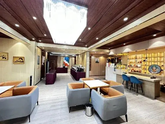 Сертар: Gongga Hotel