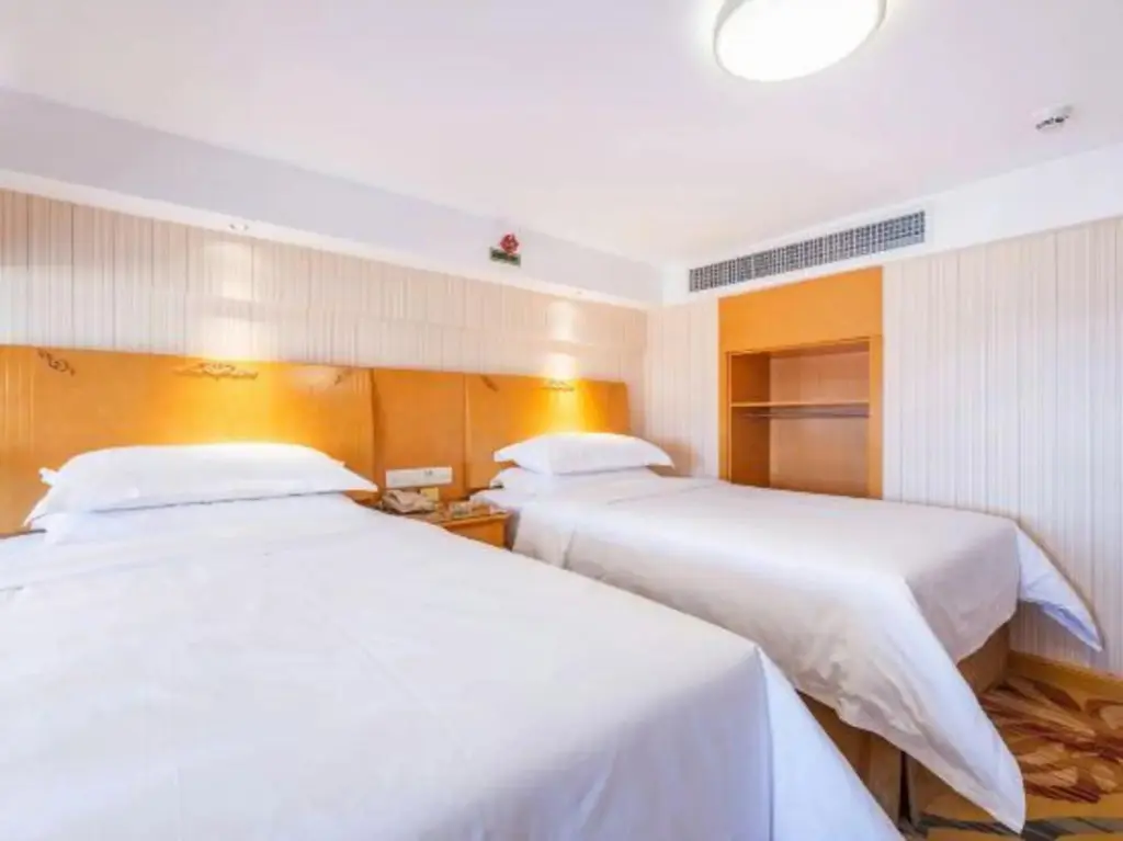 Наньчан: Vienna Hotel ( (Loft) Nanchang Xianghu Xiaolan Industrial Park Branch)