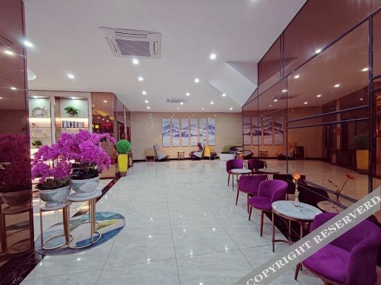 Юньфу: Youge Shangpin Hotel (Xinxing Times Square Bus Station)