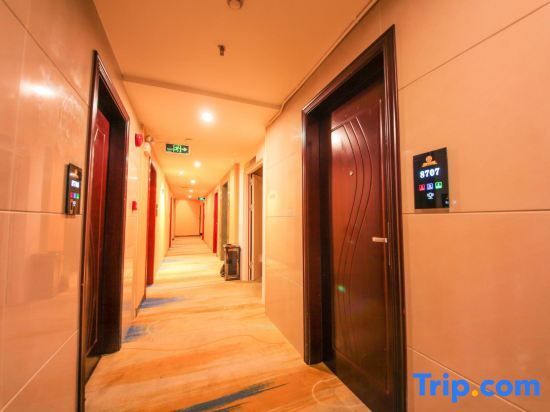 Юньфу: Youge Shangpin Hotel (Xinxing Times Square Bus Station)