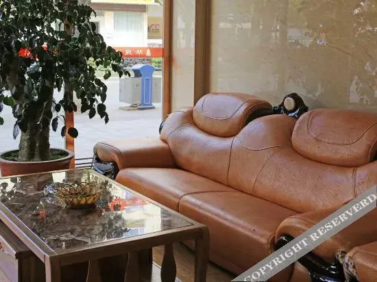 Ляньчжу: Huating Hotel
