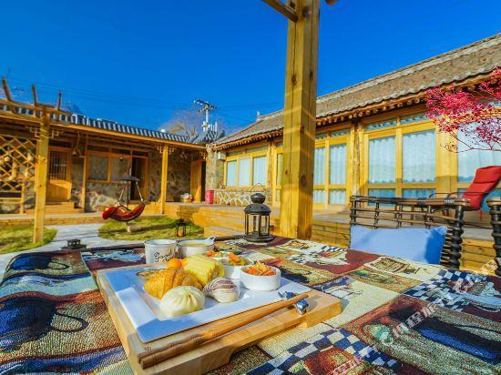 Пекин: Yiyun Xiangju Manshiguang Courtyard
