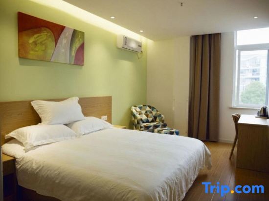 Шанхай: Shell Shanghai Jiadingbei Subway Station Shuping Road Hotel