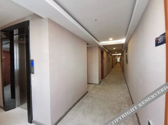 Чжуншань: Pai Hotel (Zhongshan Xiaolan High Speed Railway Station Dongsheng State Banquet Branch)
