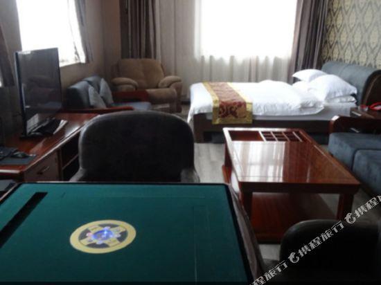 Ланьчжоу: Lanzhou four seasons sunshine business hotel