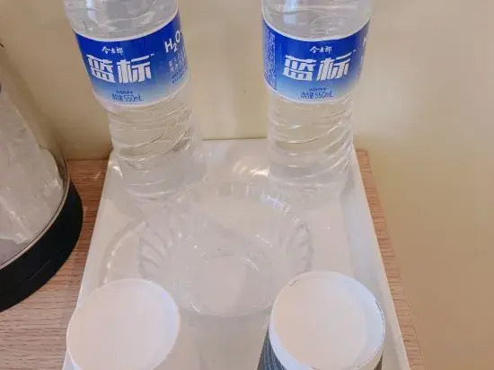 Тунхуа: Ease Hotel (Tonghua Eurasia Jiangnan Street Store)