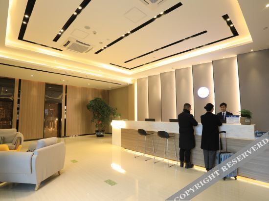 Вэньчжоу: Rest Comfort Hotel (Wenzhou Oubei Shuangta Road)
