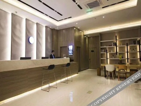 Вэньчжоу: Rest Comfort Hotel (Wenzhou Oubei Shuangta Road)