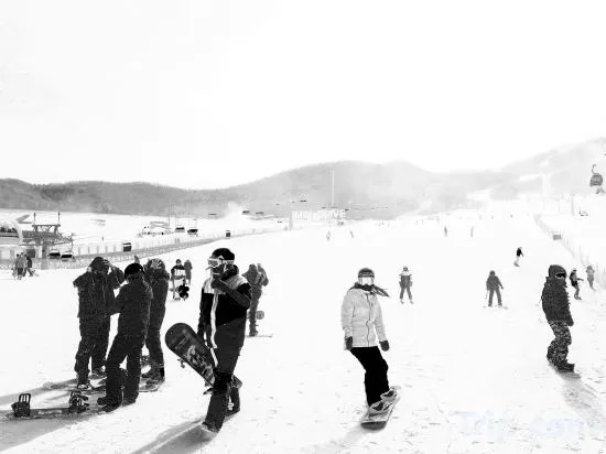Цзилинь: Fenglin Evening Villa (Jilin Songhua Lake Resort Ski Resort)