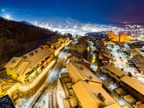 Цзилинь: Fenglin Evening Villa (Jilin Songhua Lake Resort Ski Resort)