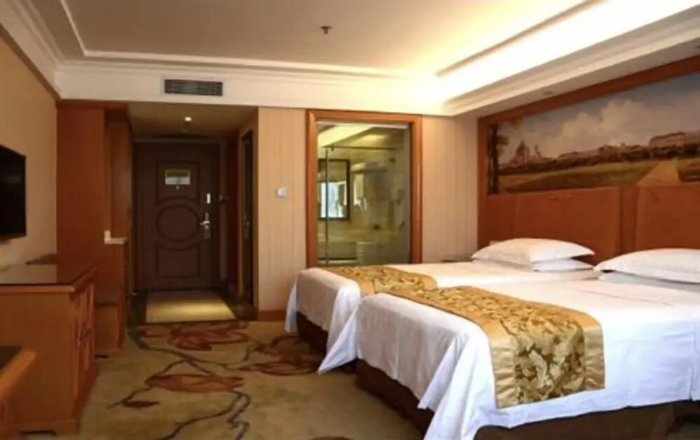 Цзаочжуан: Vienna Hotel (Zaozhuang Xuecheng Distrct High-speed Railway Station)