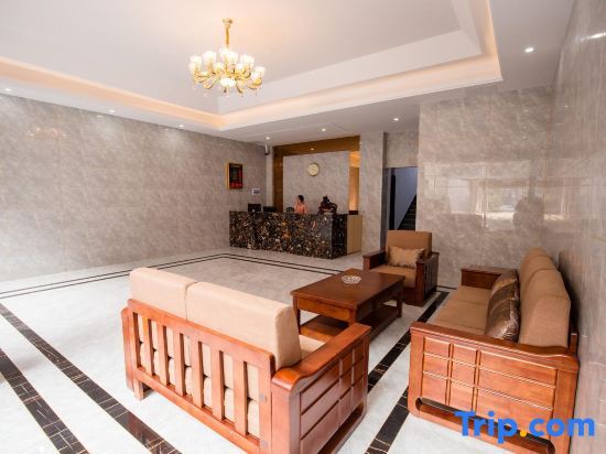 Пинсян: Feng Huang Business Hotel