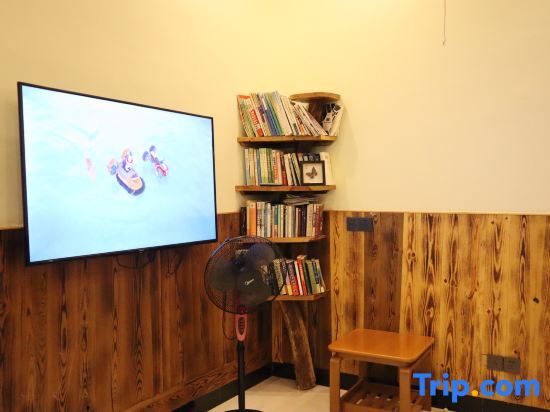 Ханчжоу: Qingdeng Mountain House (Lin'an Baima cliff scenic spot store)