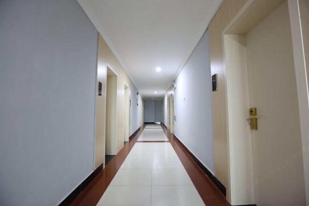 Anyi Star Chain Hotel — фото 1
