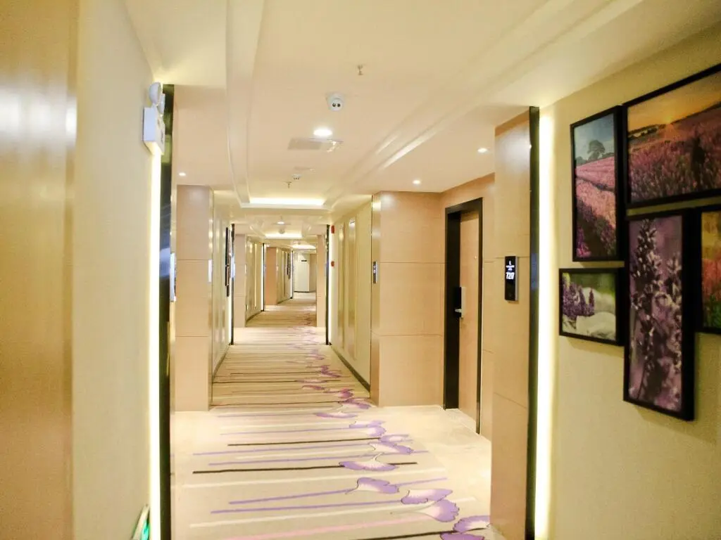 Чжаньцзян: Lavande Hotels·Zhanjiang Haibin Avenue Jiangnan Shijia
