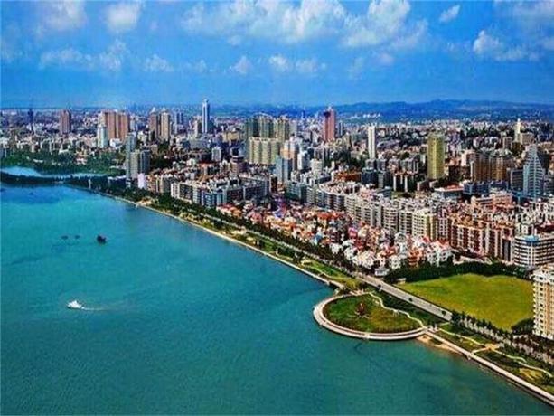 Чжаньцзян: Lavande Hotels·Zhanjiang Haibin Avenue Jiangnan Shijia