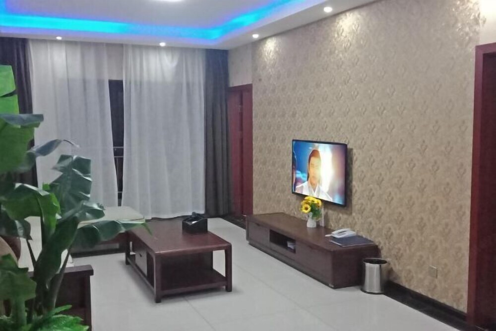 Дэхун: Yashige Apartment Ruili
