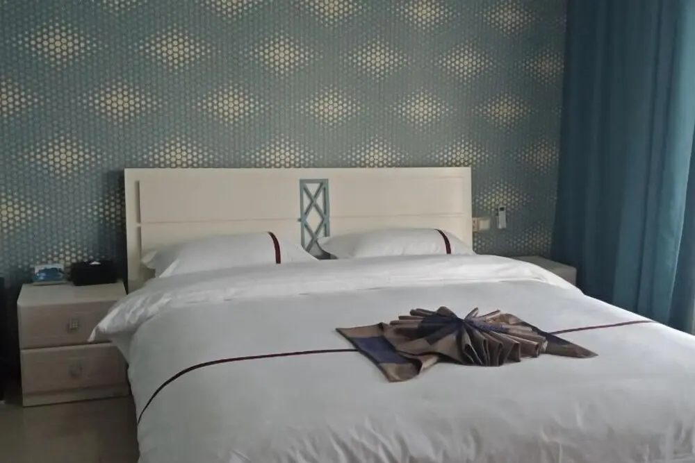 Дэхун: Yashige Apartment Ruili