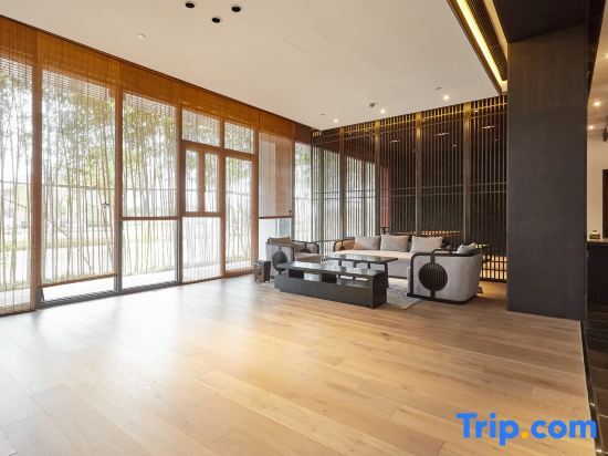 Шанхай: Chongming Dongtan Yue Hotel (Chenjia Town Dongtan Business Plaza)