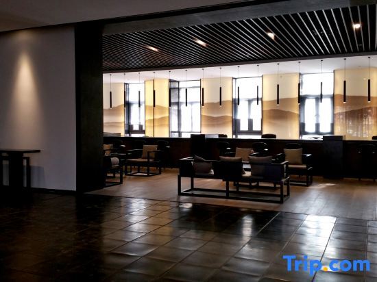 Шанхай: Chongming Dongtan Yue Hotel (Chenjia Town Dongtan Business Plaza)