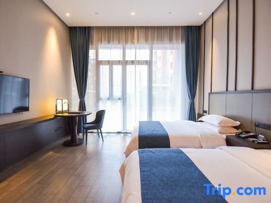 Шанхай: Chongming Dongtan Yue Hotel (Chenjia Town Dongtan Business Plaza)