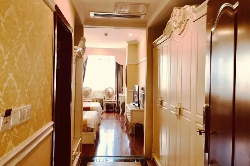 Бицзе: New Hongyun Hotel