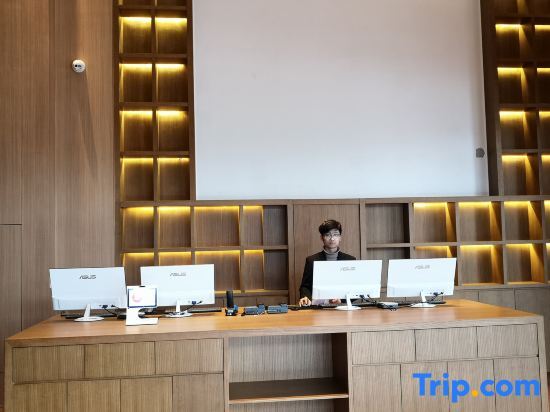 Нинбо: Boning Hotel (Ningbo Wanren Beach)