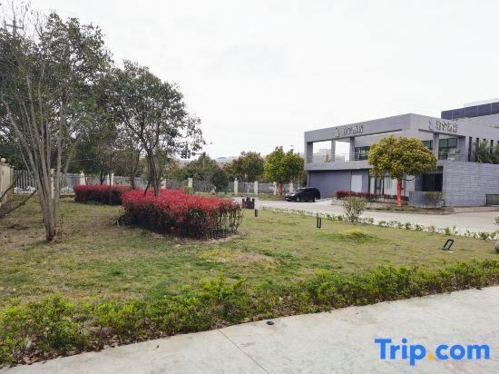 Нинбо: Boning Hotel (Ningbo Wanren Beach)