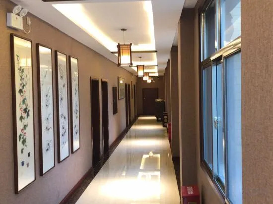 Майджи: Tian Shun Court Hotel