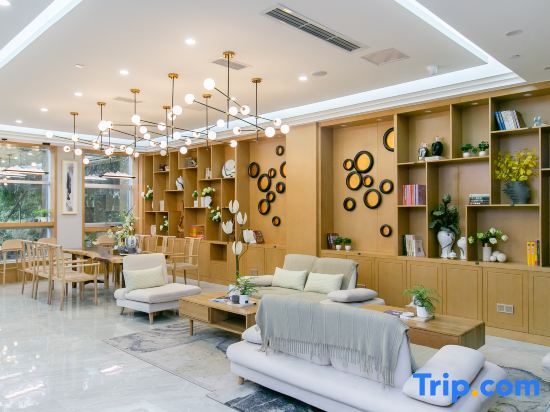 Чэнду: Infully Hotel (Chengdu Longquan Headquarters Economic Port Sichuan Normal University)