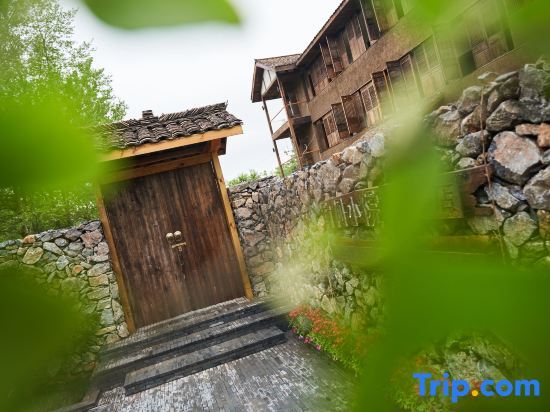 Youjian Xiaoyuan Hot Spring Hostel — фото 1
