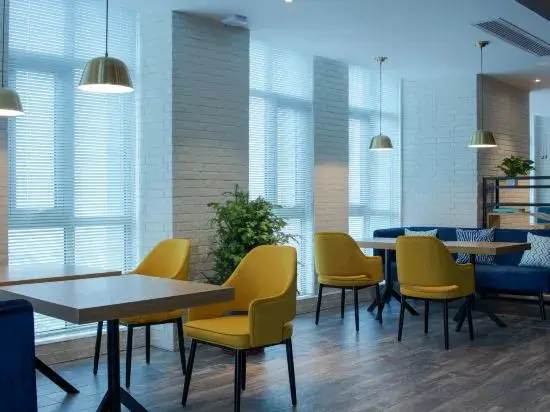 Уси: Yunyin Travel Hotel (Jiangyin Wanda Plaza)