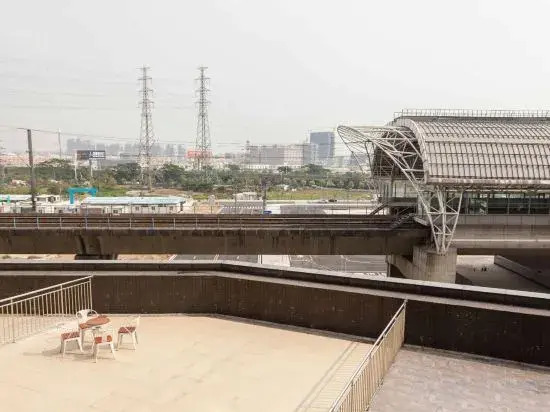 Чжуншань: TATA Serviced Apartment(Zhongshan Lihe Light Rail Branch)
