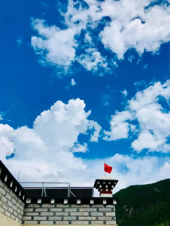 Шангри-Ла: 7 Days Inn Daocheng Shangri-La Yading Scenic Area