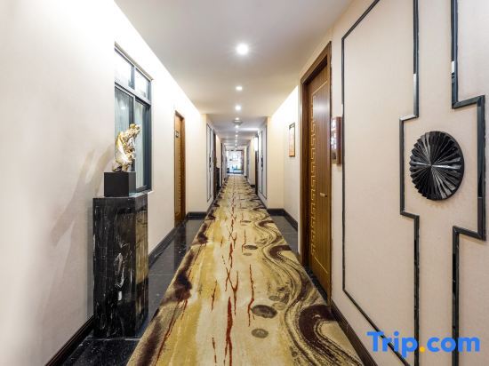 Чунцин: JinMaLongHotel