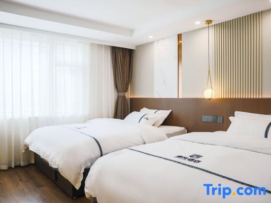 Лешан: Foguang Hotel